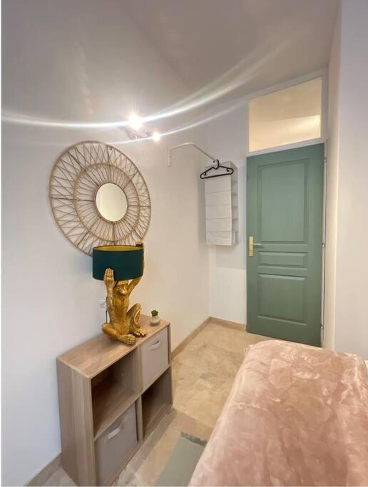 Apartment 1 Intra-muros Avec Jardin *